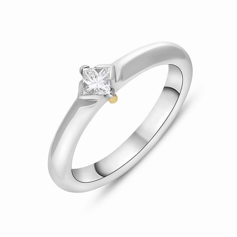 18ct White Gold 0.25ct Diamond Princess Cut Solitaire Ring D
