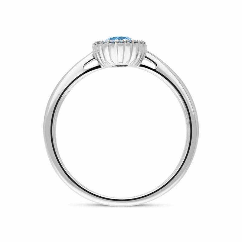 18ct White Gold Blue Topaz Diamond Oval Cut Cluster Ring