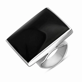 18ct White Gold Whitby Jet Hallmark Large Square Ring