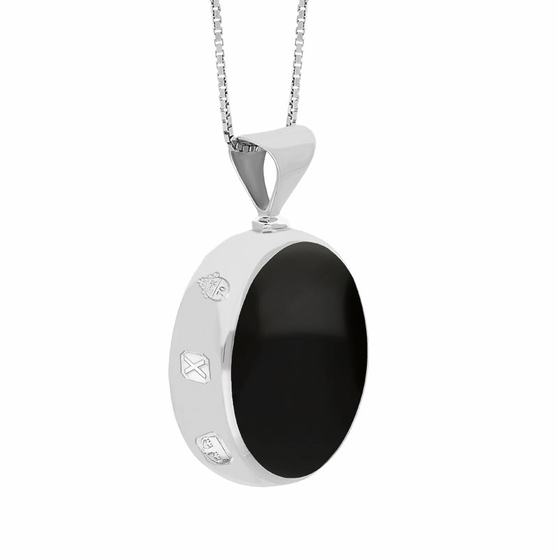 18ct White Gold Whitby Jet Lapis Lazuli Queens Jubilee Hallmark Double Sided Round Necklace D