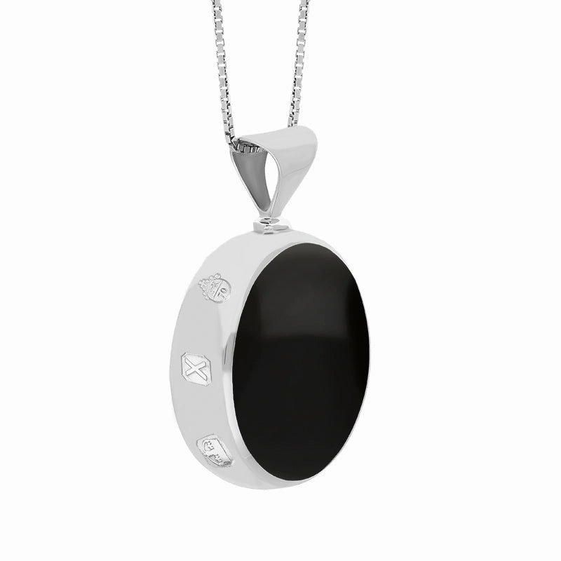 18ct White Gold Whitby Jet Malachite Queens Jubilee Hallmark Double Sided Round Necklace D