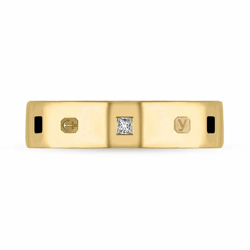 18ct Yellow Gold 0.12ct Diamond Whitby Jet King's Coronation Hallmark Princess Cut 5mm Ring D