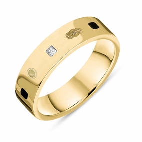 18ct Yellow Gold 0.12ct Diamond Whitby Jet King's Coronation Hallmark Princess Cut 5mm Ring D