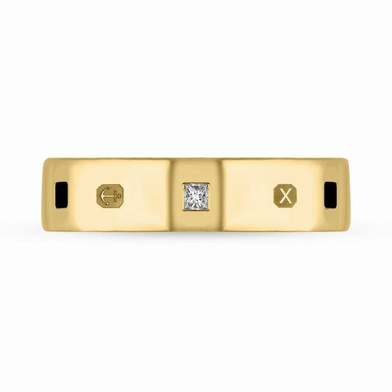 18ct Yellow Gold Whitby Jet 0.12ct Diamond Queen's Jubilee Hallmark Princess Cut 5mm Ring D
