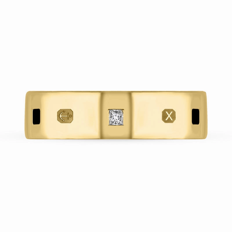 18ct Yellow Gold Whitby Jet 0.18ct Diamond Queen's Jubilee Hallmark Princess Cut 6mm Ring D