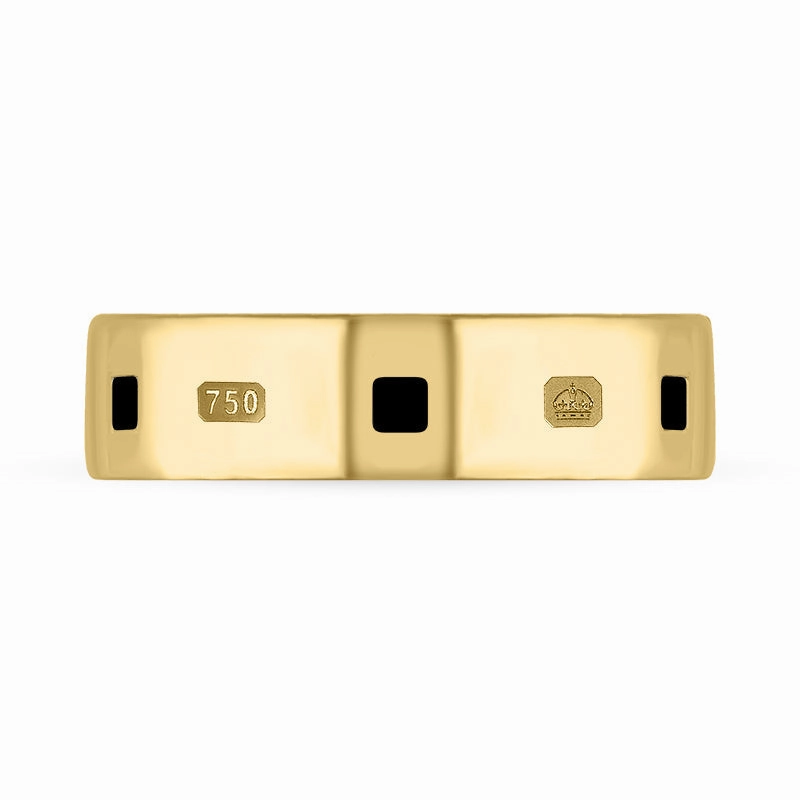 18ct Yellow Gold Whitby Jet King's Coronation Hallmark Princess Cut 6mm Ring D