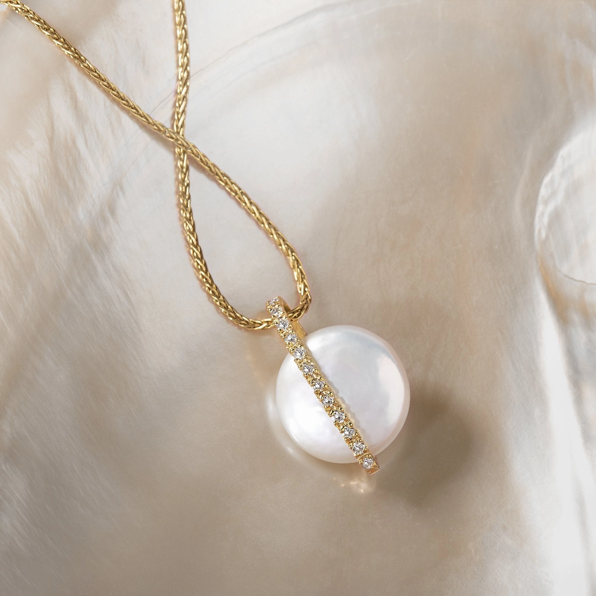 18ct Yellow Gold White Akoya Pearl Diamond Bail Necklace
