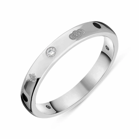 9ct White Gold Whitby Jet 0.06ct Diamond Queen's Jubilee Hallmark 3mm Ring D