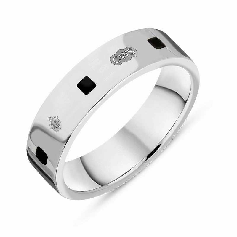 9ct White Gold Whitby Jet Queen's Jubilee Hallmark Princess Cut 5mm Ring D