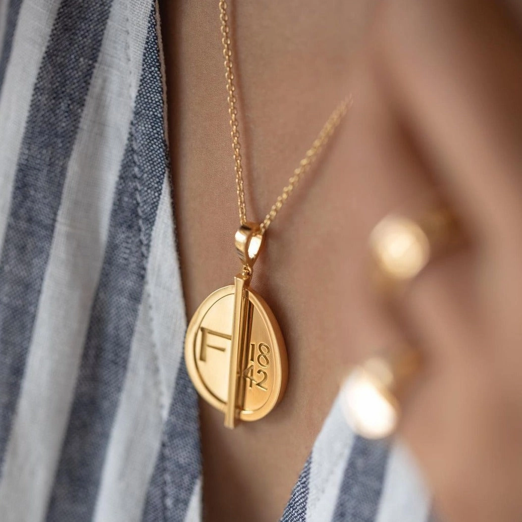 Faberge 1842 18ct Yellow Gold Grande Egg Pendant