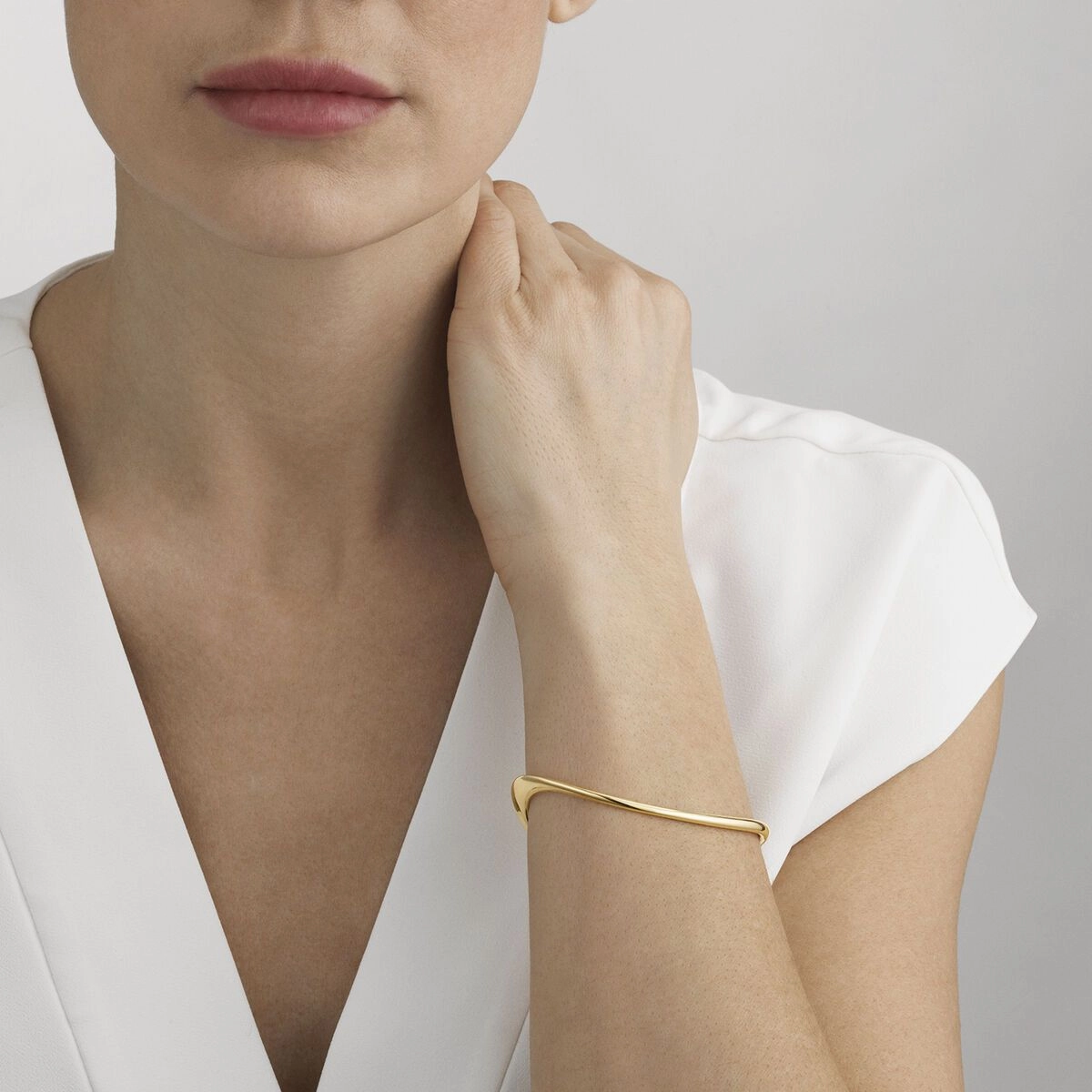 Georg Jensen Offspring 18ct Yellow Gold Open Bangle D
