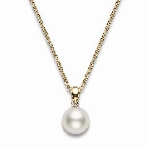 Mikimoto 18ct Yellow Gold 8mm White AA Akoya Pearl Necklace