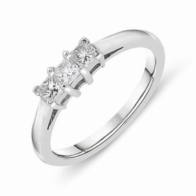 Platinum Diamond Princess Cut Trilogy Ring