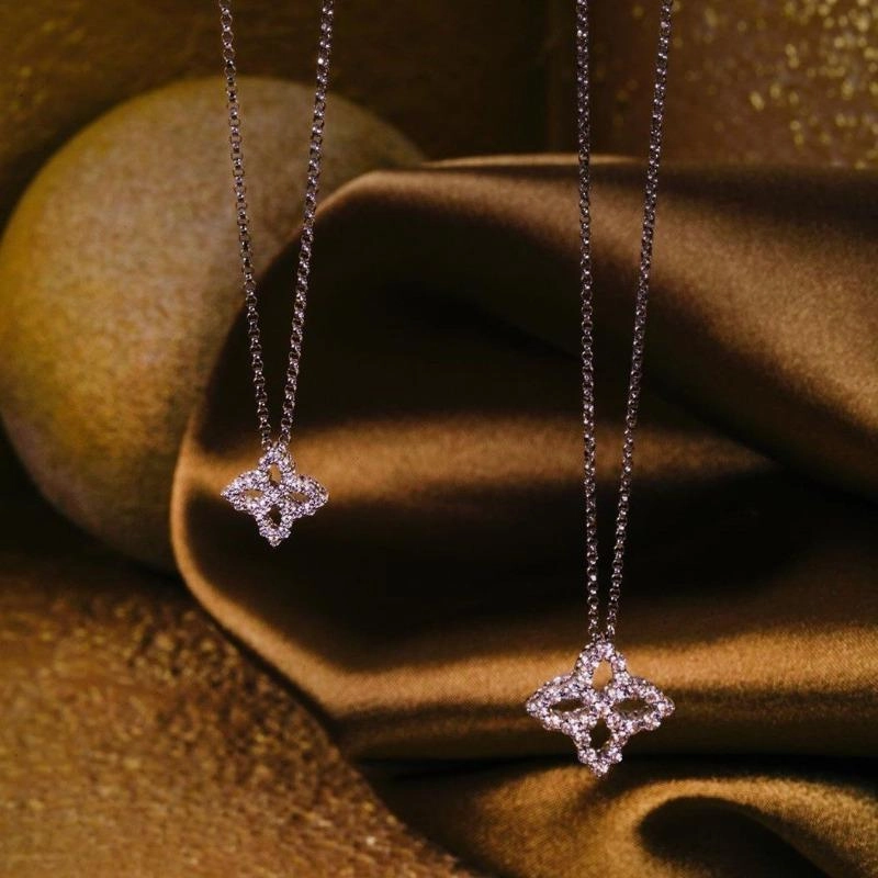 Roberto Coin Diamond Princess 18ct White Gold 0.48ct Diamond Pendant Necklace D