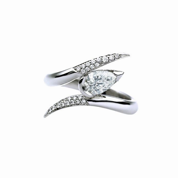 Shaun Leane Entwined 18ct White Gold 0.87ct Diamond Ariana Engagement Ring