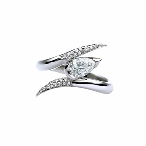 Shaun Leane Entwined 18ct White Gold 0.87ct Diamond Ariana Engagement Ring