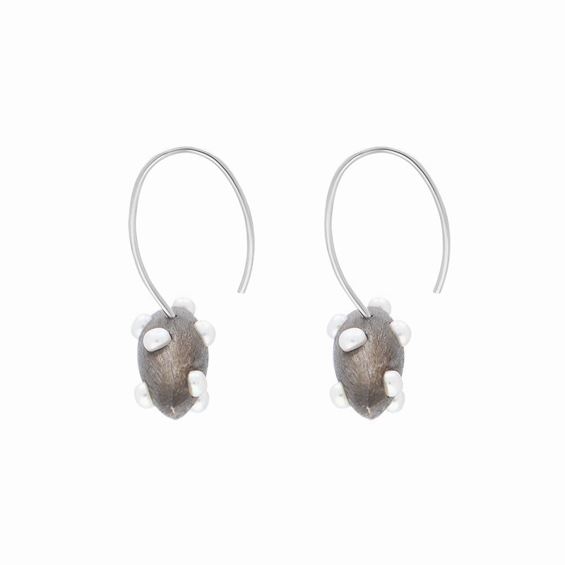 Sterling Silver Black Rhodium Freshwater Pearl Horizontal Marquise Drop Earrings D