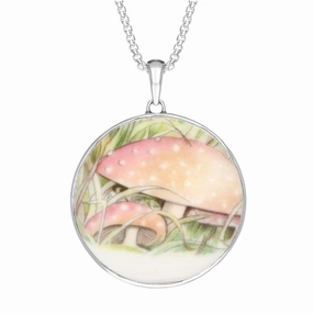 Sterling Silver Royal Doulton China Wind In The Willows Round Necklace